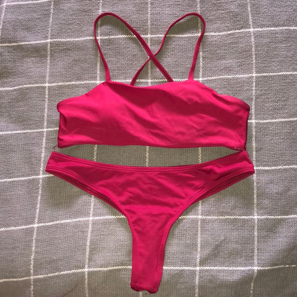 Burgundy sports top bikini set